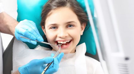 Dziecko u dentysty, przegląd dentystyczny